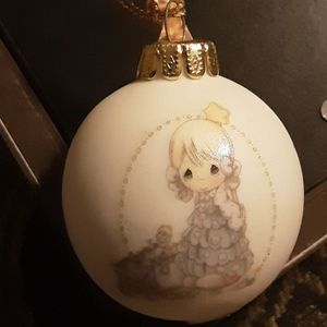 Precious Moments 1994 Christmas Ornament